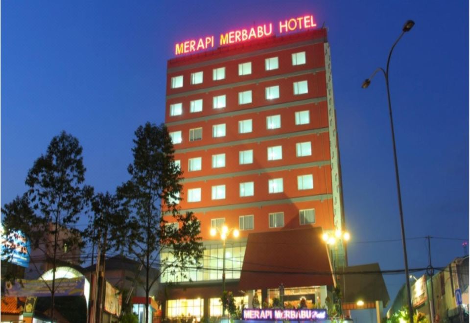 Merapi Merbabu Hotels Bekasi - Housity