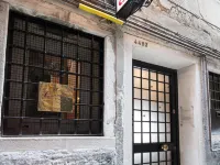 Locanda Cavanella Các khách sạn gần Phòng trưng bày nghệ thuật A Plus A Gallery