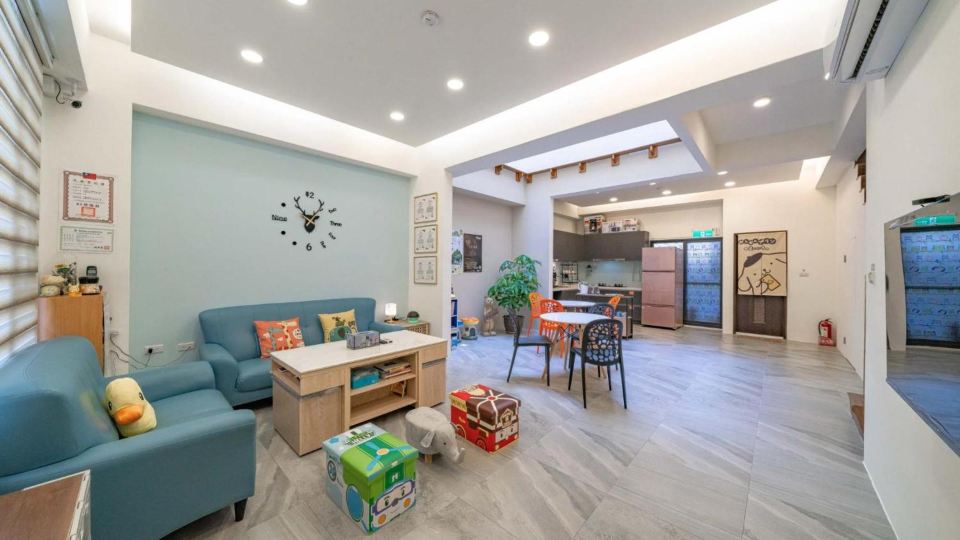 Love & Share House
