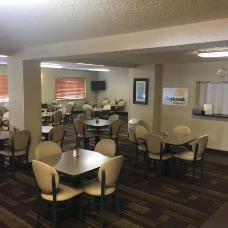 Days Inn by Wyndham Bismarck