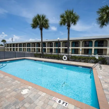Ocean Breeze Inn