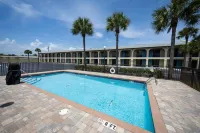 Ocean Breeze Inn - Beach