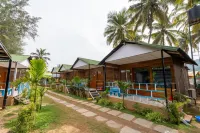 The Tito's Blue Sky Beach Resort - bar