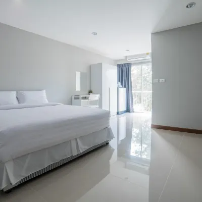 S44Room Отели рядом с достопримечательностью «Станция надземного метро Phra Khanong»