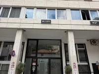 アテネスドット プシリ周辺のホテル