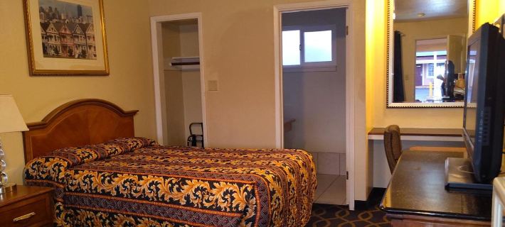 Holiday Motel Oakdale Hoteles en Condado de Stanislaus