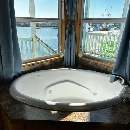 Westport Marina Cottages