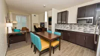 Residence Inn Austin Southwest فنادق في Barton Creek
