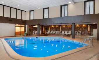 Ramada by Wyndham Albert Lea