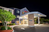 Fairfield Inn & Suites Fredericksburg فنادق في Spotsylvania Courthouse