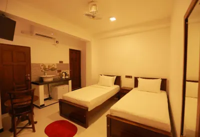 Opulence Colombo Hotels near Easwary Seafood (PVT) LTD