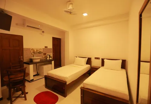 Opulence Colombo Hotels in Wattala