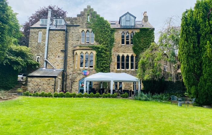 Farnley Tower Guesthouse