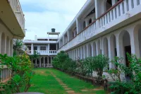 Hotel Silver Sands - Pensions