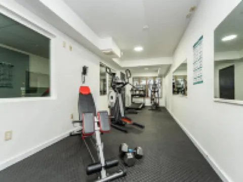 ออยสเตอร์ เบย์ อินน์แอนด์สวีทส์ โรงแรมในเบรเมอร์ตัน