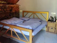 Camp O Royale Hotels in Kempty Range