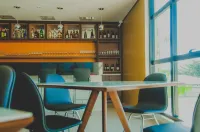 諾拜耳格蘭魯尼套房飯店 - 酒吧