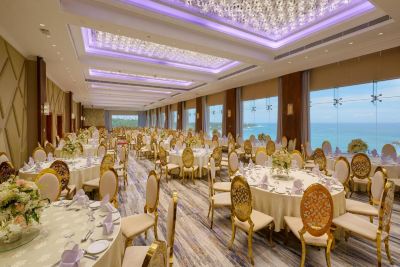 Restaurant Araliya Beach Resort and Spa Photo