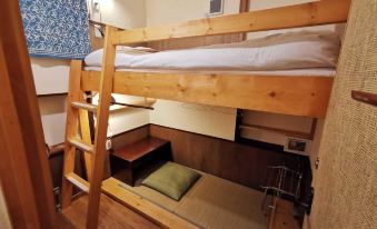 Guest House Komatsuya - Hostel