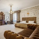 Bristol Hotel - Airport Shuttle