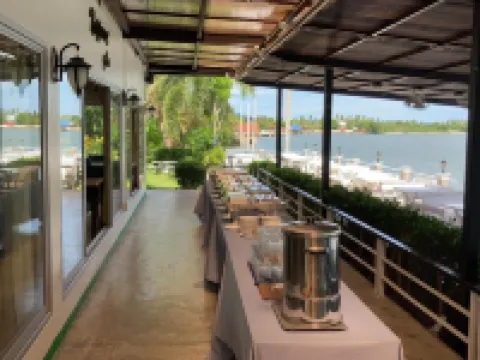 Nopparat Garden Hotel Hotels in Mueang Samut Songkhram