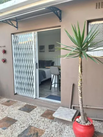 Little Miracle Отели рядом с достопримечательностью «Karoo National Park»