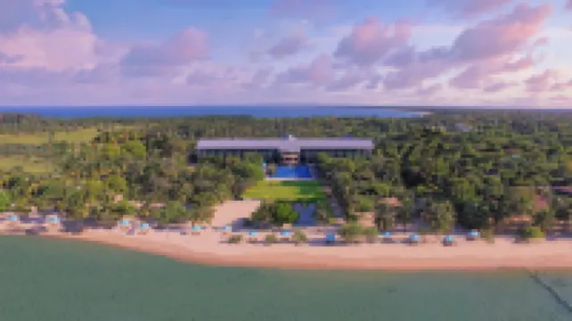 Breeze Pasikudah Hotels in Kalkudah