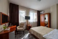 Utomlennyie Solntsem Hotel