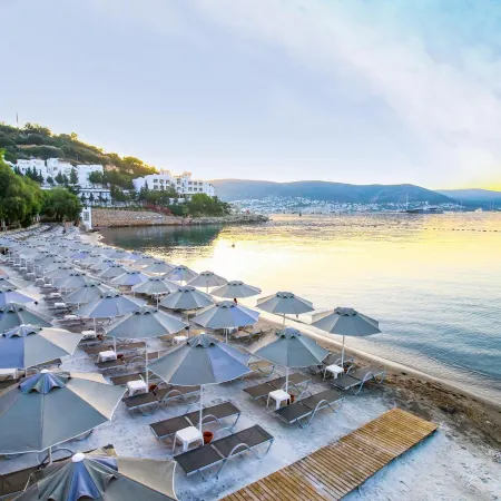 Azka Hotel