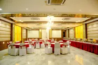 Hotel Taj Heights