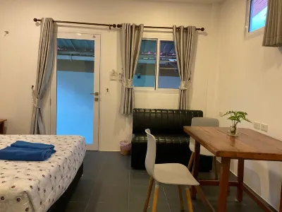 Bansabai pool  Villa (Local Tour) Na Dan Beach 주변 호텔