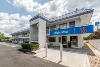 Motel 6 Norcross, GA - Atlanta Northeast Hotels in Gwinnett County