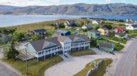 The Tides Inn - 2-Star