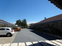 Twin Towns Motel - Parkering