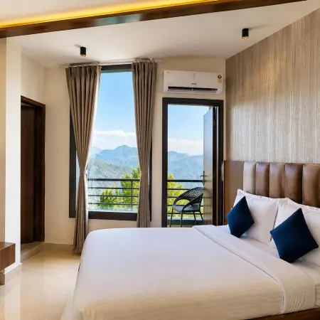 Hotel Heaven and Hills