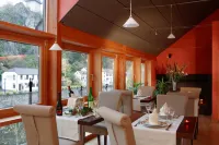 Hôtel - Restaurant " Victor Hugo" - breakfast