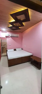 Hotel Vidhata - parking