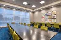 Holiday Inn Express & Suites Omaha Downtown - Old Market