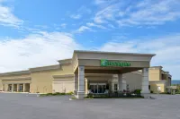 Holiday Inn Martinsburg Hotels in Berkeley County