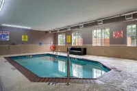 Super 8 by Wyndham Salisbury Các khách sạn ở Salisbury