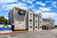 Days Inn & Suites by Wyndham Antioch Hotels in Pittsburg