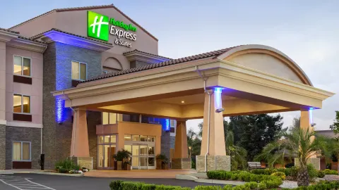 Holiday Inn Express & Suites REDDING by IHG in Redding