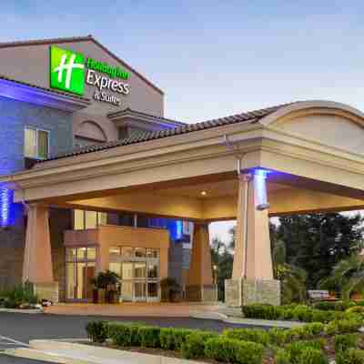 Holiday Inn Express & Suites REDDING by IHG Hotel Exterior