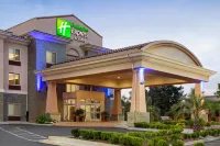 Holiday Inn Express & Suites REDDING by IHG