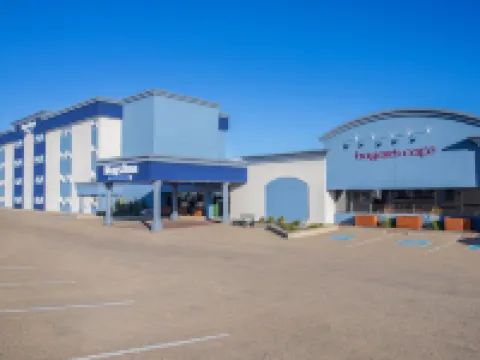 Days Inn & Conference Centre by Wyndham Camrose Norsemen Hotels in Camrose