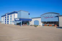Days Inn & Conference Centre by Wyndham Camrose Norsemen Hotels in 