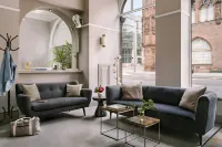 Sonder Royal Garden Apartments New Town