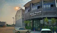 Rest Point Sampran Hotel a 