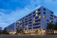 Courtyard Zurich North Hotel a 