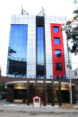 Hotel Gokulam Park - bar